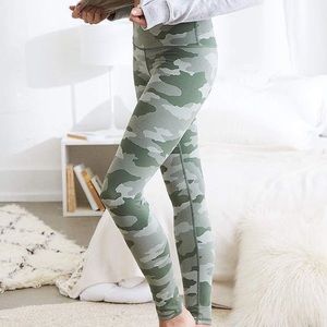 Aerie camo leggings